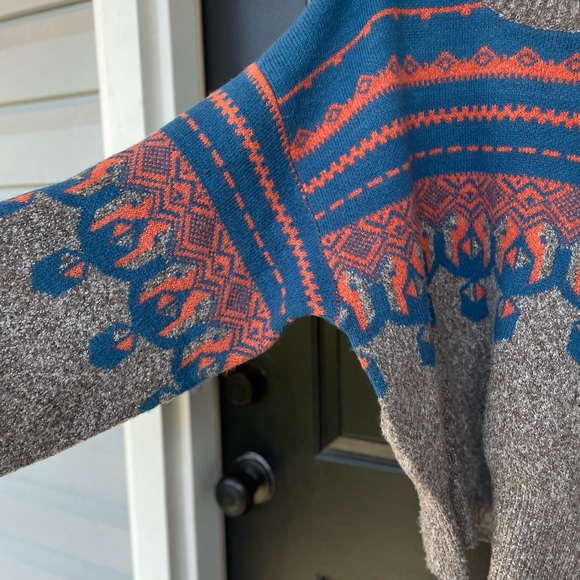 Beautiful, orange, gray and blue Aztec sweater, sick and cozy and soft - Picture 2 of 4